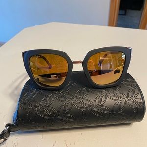 Oakley Womens Side Swept Sunglasses